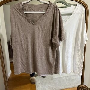 Aerie V-Neck Short Sleeve Tops - Brown and White